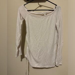 Scoop neck express sweater